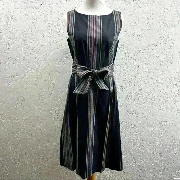 L.L. Bean Signature stripe apron dress with tie size 10 - Picture 2 of 9